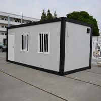 Maison conteneur modulaire préfabriquée en acier de 20 pieds avec panneaux sandwich pour appartements et hôtels