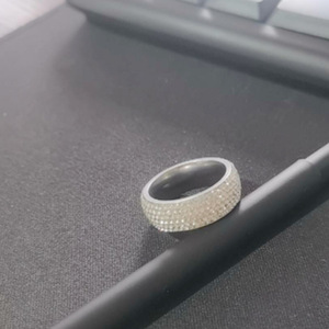 Anello in Acciaio Inossidabile Completamente Tempestato di Cristalli, Placcato Oro, Gioiello Hip-Hop per Uomo e Donna - Product Image 2