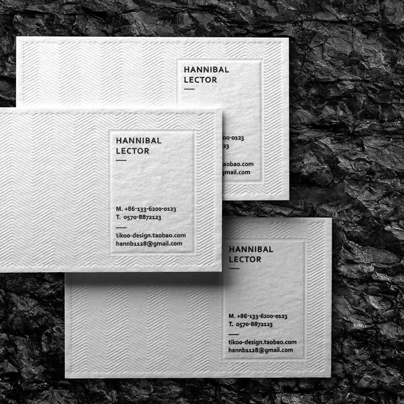 Impresión de tarjetas de visita de papel de lujo en relieve tipográfico de lámina de oro de alta calidad