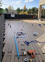 Terrasse en WPC étanche personnalisée pour la maison jardin patio 3D gaufrage brossé creux composite balcon pont antidérapant résistant au clic