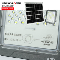 5400Lumen Super Lumineux Solaire Projecteur 1500W 100W 200W 500W 800W Étanche IP67 Stade Lumière Avec Panneau Solaire pour la Vente en Gros