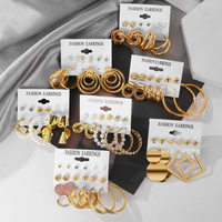 Nouvelle Mode Boucles d'Oreilles Puces Plaqué Or pour Femmes Ensemble de Bijoux Perles Usage Quotidien Fête Luxe Pierres Cristallines