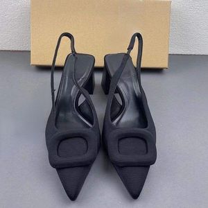 รองเท้าส้นหนาสำหรับผู้หญิงทันสมัยรองเท้าปั๊มดีไซน์ล่าสุด - Product Image 3