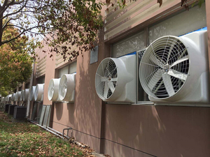Ventilador de Extracción Eléctrico de Fibra de Vidrio de Alta Resistencia, Motor de Ahorro de Energía, Protección IP55, 26000 CFM, para Ventilación de Establos y Lecherías - Product Image 3