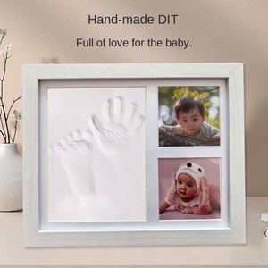 Cornice per foto in legno commemorativa per il primo anno del bambino con stampa di luna piena - Product Image 2