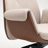 Chaise de bureau de direction à dossier haut en cuir pivotante bicolore crème caramel pour bureau de manager