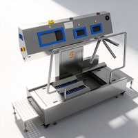 Tourniquet d'hygiène automatique SUS304 avec station de lavage et de désinfection des mains et des bottes certifiée CE pour l'entrée des ateliers de transformation de viande