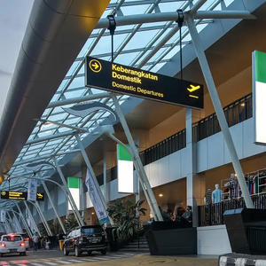 Profesional personalizado Led iluminado publicidad Metal signo aeropuerto direccional señalización guía aluminio Wayfinding Signages - Product Image 1