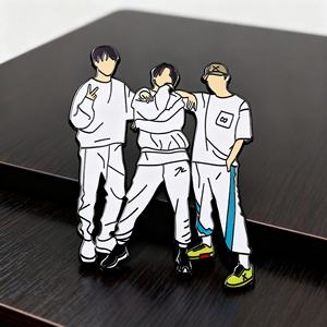 Badges Métalliques de Luxe, Badges Anime en Métal, Épingles Souvenirs en Émail Dur, Épingles en Émail pour Amateurs de Musique - Product Image 5