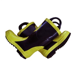 <span class=keywords><strong>Bottes</strong></span> <span class=keywords><strong>de</strong></span> sécurité en cas d'incendie Caractéristiques et avantages clés des services <span class=keywords><strong>de</strong></span> lutte contre les incendies et d'urgence - Product Image 1