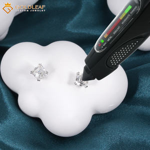 Boucles d'oreilles clous en or plaqué or 10K 14K 18K avec diamants de laboratoire taille Asscher IGI DEF VVS 0.5CT-2CT, cadeau de mariage, bijoux Goldleafgem - Product Image 3