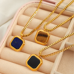 Collier Pendentif Carré Géométrique en Acier Inoxydable avec Lapis Lazuli, Œil de Tigre et Agate Noire Sertie en Bezel – Bijou Tendance - Product Image 3