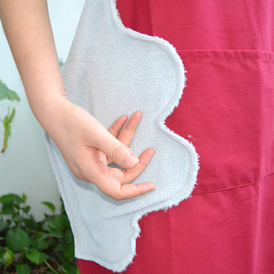 ผ้ากันเปื้อนผ้าฝ้ายแบบคาดลำตัวปรับได้พร้อมแผ่นผ้าถูสำหรับทำอาหารห้องครัวชุดทำความสะอาดครัวที่ทนทานและล้างทำความสะอาดได้ - Product Image 4