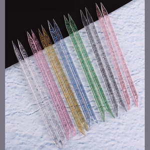 Empujador <span class=keywords><strong>de</strong></span> Cutículas <span class=keywords><strong>de</strong></span> Plástico con Purpurina Azul, Plateada, <span class=keywords><strong>Rosa</strong></span> y Morada, Precio <span class=keywords><strong>de</strong></span> Fábrica al por Mayor, Palitos para Manicura y Pedicura - Product Image 2