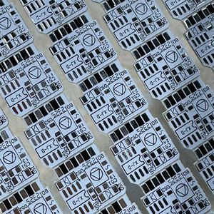 PCB multicouche 4 couches FR4, résine époxy double face, ignifuge VO, prix bas, vente directe d'usine - Product Image 2