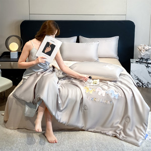 Nouvelle collection 2026 : Couette rafraîchissante brodée motif poney et ensemble de literie 4 pièces, <span class=keywords><strong>Série</strong></span> Chasing Dreams, personnalisation possible - Product Image 3