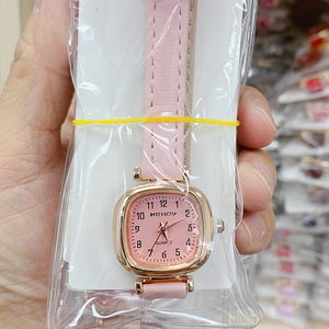 Montre à quartz de luxe pour femmes étudiantes, cadeau de bijoux, bracelet <span class=keywords><strong>en</strong></span> cuir, cadran carré, montre tendance pour femmes, simple et élégante - Product Image 2