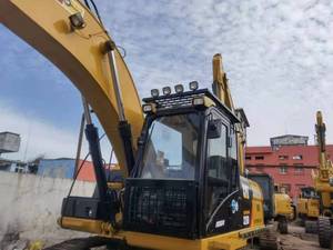 Excavadora de cadenas usada Caterpillar 320D de 20 toneladas, con pintura original, 2022, pocas horas de uso, para minería, construcción de carreteras y movimiento de tierras. - Product Image 5
