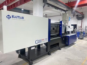 Presse à injecter plastique horizontale industrielle 99% neuve pour préformes PET, 250 tonnes, avec pompe hydraulique PLC et vis de roulement MA2500 - Product Image 2