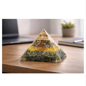 Pyramide d'orgonite de qualité supérieure - Attire l'argent, la prospérité et l'abondance, protection, décoration intérieure et cadeau - Product Image 1