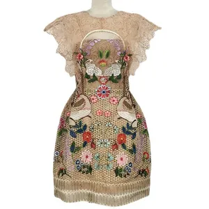 שמלה רקומה תחרה צבעונית בתעשייה כבדה ספוט מעצב וייטנאמי שמלת רשת מלכותית במדבר