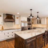 Construction, Immobilier, Armoire de cuisine sur mesure en bois massif