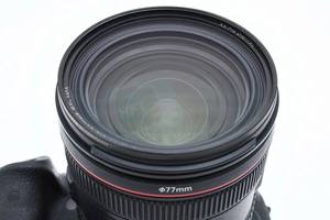 Cámara DSLR HFT Profesional <span class=keywords><strong>EOS</strong></span> <span class=keywords><strong>5D</strong></span> <span class=keywords><strong>Mark</strong></span> <span class=keywords><strong>III</strong></span> con Lente EF 24-70L, Kit de Fotograma Completo, Video 1080P, Batería de Litio Recargable, 1 Año de Garantía - Product Image 5