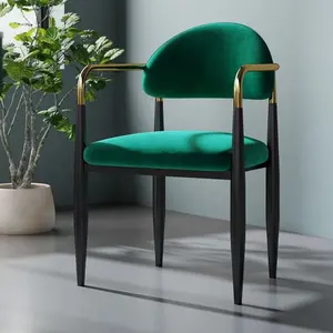 Kursi makan ruang tamu lapisan kain perca, desain kreatif Modern warna Metal Armchair