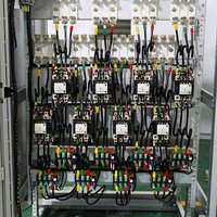 Équipement de distribution d'énergie en acier avec disjoncteur MCCB, interrupteur principal, boîtier métallique pour commandes industrielles