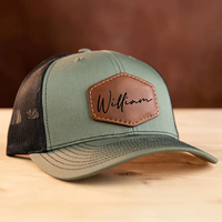 Étiquette en PU personnalisée de haute qualité avec logo en relief, patch en cuir à coller, accessoires vestimentaires pour jeans, casquettes