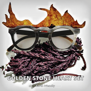 Ensemble de colliers pendentifs en corne sculptée avec serrure, en matériau organique doré, écologique, pour la vente en gros, Art et Objets de collection - Product Image 2