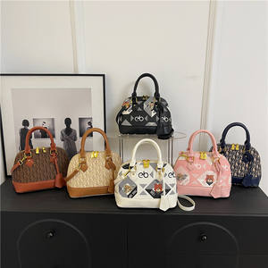 Sac à main et bandoulière rétro en cuir PU imprimé contrastant pour femme – Nouvelle collection polyvalente et tendance pour soirées, style féminin - Product Image 1