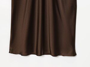 Vêtements pour femmes MYST&ZA, nouvelle collection printemps 2026 : <span class=keywords><strong>jupe</strong></span> <span class=keywords><strong>midi</strong></span> <span class=keywords><strong>droite</strong></span> simple et élégante en satin de soie, texture soyeuse, 8534855 - Product Image 4