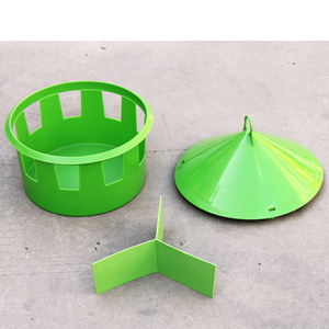 Forniture per Piccioni: Mangiatoia in Plastica Ecologica per Esterni, Contenitore Rosso per Cibo, Sale e Terra, Mangiatoia per Sabbia Salutare - Product Image 4