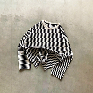Camiseta personalizada de cuello redondo, estilo oversized, de alta calidad, estilo urbano, 100% algodón, térmica, de manga larga para hombre, a rayas. - Product Image 2