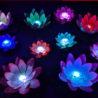 Lampe flottante LED en gros avec capteur d'eau, lanterne flottante en forme de fleur de lotus, lumière à piles pour le festival Diwali