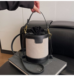 L'ultima borsa da donna portatile da donna borsa di lusso da donna di tendenza estiva 2025 borsa di tela - Product Image 1
