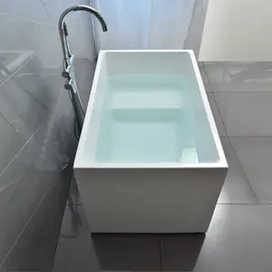 Mini baignoire chaude d'intérieur 39 pouces, livraison gratuite, baignoire carrée en acrylique avec égouttoir de pédale, à bas prix