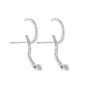 Boucles d'oreilles serpent dorées vives et exagérées pour femmes, bijoux d'oreille punk gothiques à l'effigie d'animaux, cadeaux pour filles, fêtes et festivals - Product Image 4