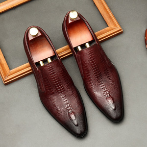 Chaussures habillées formelles pour hommes en cuir véritable respirant à imprimé crocodile, à bout pointu, pour affaires et mariages - Product Image 4