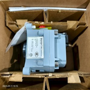 Capteur pneumatique T5700 et Masoneilan SVI2AP-21123111 avec écran LCD, neuf, en stock. - Product Image 6