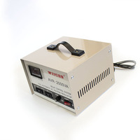 Régulateur de tension automatique pour ordinateur réfrigérateur 1000W 1500VA Stabilisateur de tension pour usage domestique à bon prix