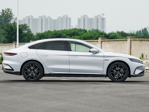 2025 BYD Han EV Smart Driving 4 portes 5 places Pure Electric Long Range 506km-701km New Energy Auto avec traction avant (FWD) - Product Image 6