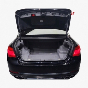 BMW 760Li Individual con Volante a la Izquierda - Sedán de Lujo Usado para Exportación Internacional, Motor V12 y Personalización Exclusiva - Product Image 3