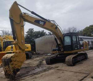 รถขุดดิน330D หนอนผีเสื้อแบบใช้แล้วนำเข้าขนาดใหญ่ - Product Image 6