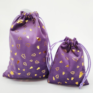 Sac cadeau décoratif en velours écologique personnalisé pour Noël, avec cordon de serrage - Product Image 4