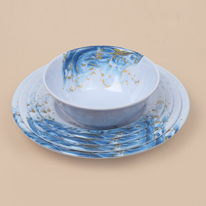 Vajilla de Porcelana para Hostelería y Restaurantes: Platos y Cuencos Redondos Creativos, Platos Planos y Bandejas - Product Image 1