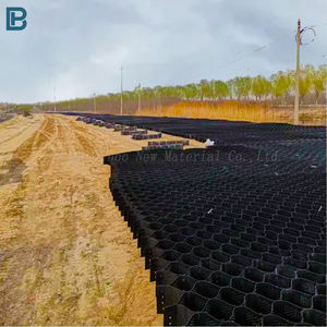 HDPE Geocell Stabilisateur <span class=keywords><strong>Gravier</strong></span> 50mm <span class=keywords><strong>Prix</strong></span> du fabricant PP Geo Cell pour grille au sol pour les terres agricoles Passerelle Allée Route Geocell - Product Image 1