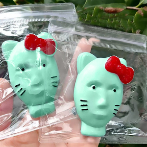 ของเล่นบีบหัวเอเลี่ยนสีเขียวสุดนุ่ม ตลก แปลกตา ทำจาก TPR สำหรับคลายเครียด ของขวัญสุดสร้างสรรค์ สนุกสนานและผ่อนคลาย - Product Image 3