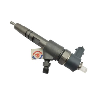 หัวฉีดน้ำมันดีเซลเครื่องยนต์ D1803 V2403 รุ่น 1J801-53052 0445110777 0445110776 หัวฉีดน้ำมันคอมมอนเรล อะไหล่รถขุด - Product Image 1
